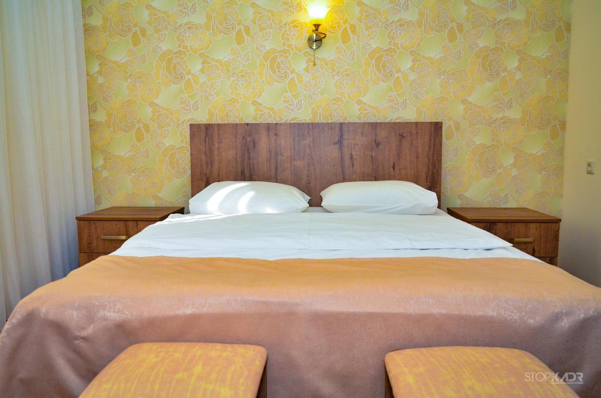 Asour Hotel Горис Екстериор снимка