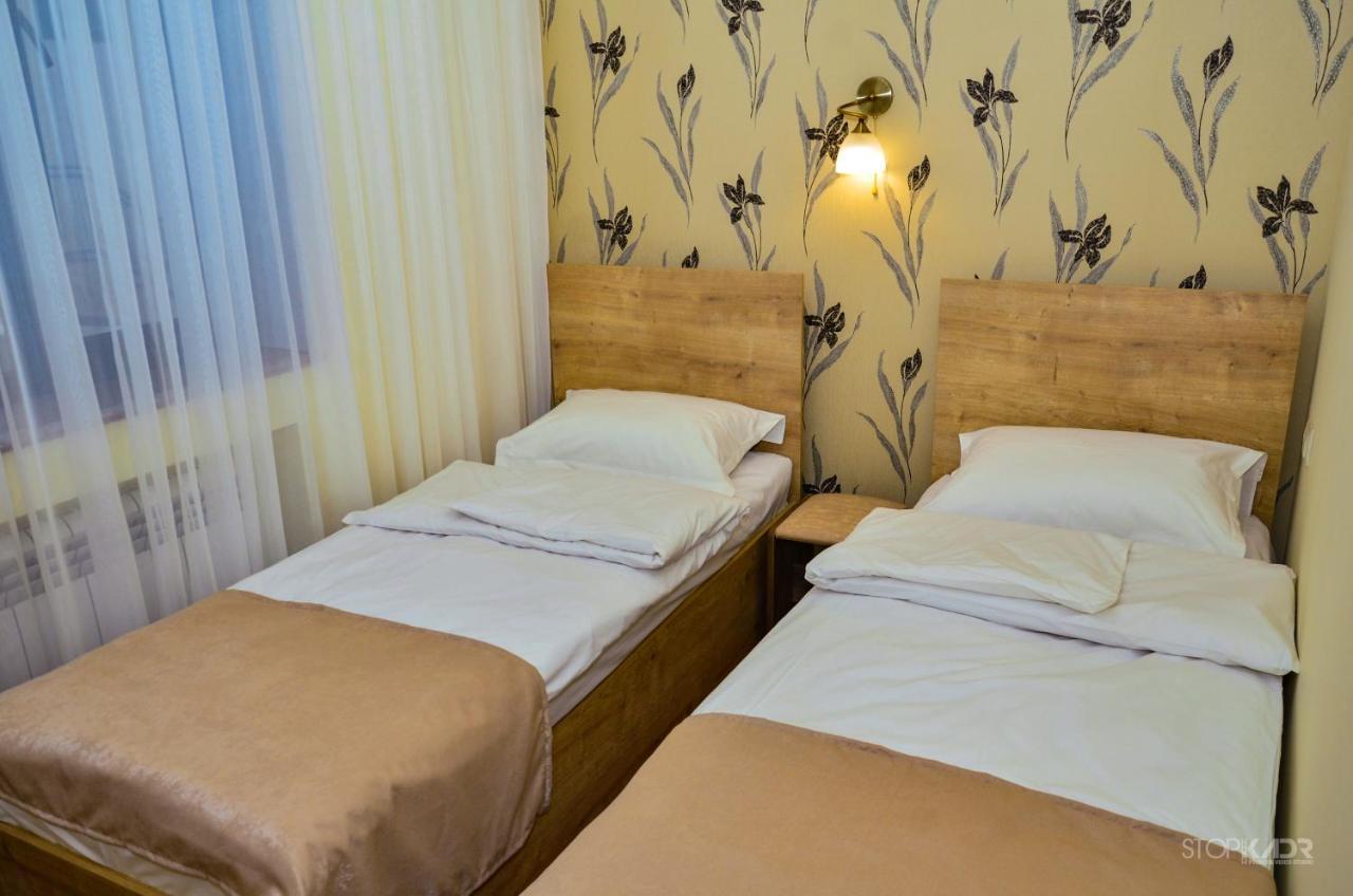 Asour Hotel Горис Екстериор снимка